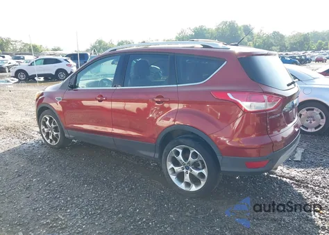 2014 Ford Escape Titanium z USA, uszkodzony, nr VIN 1FMCU9JX5EUB90925